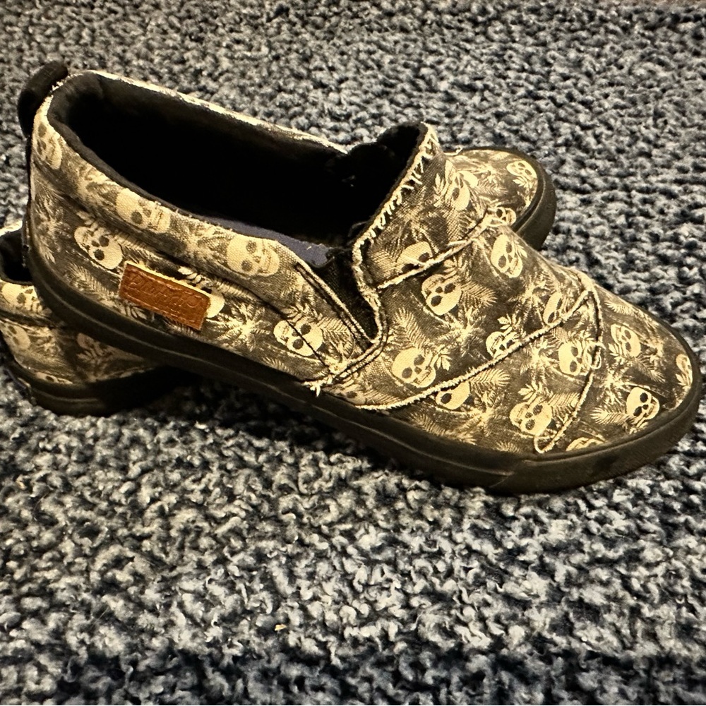 Boys Blowfish Canvas Slip-Ons